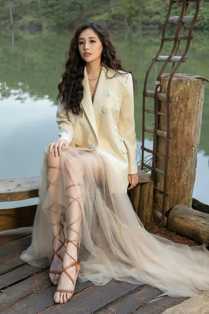 Mai Phương Thúy bikini 24