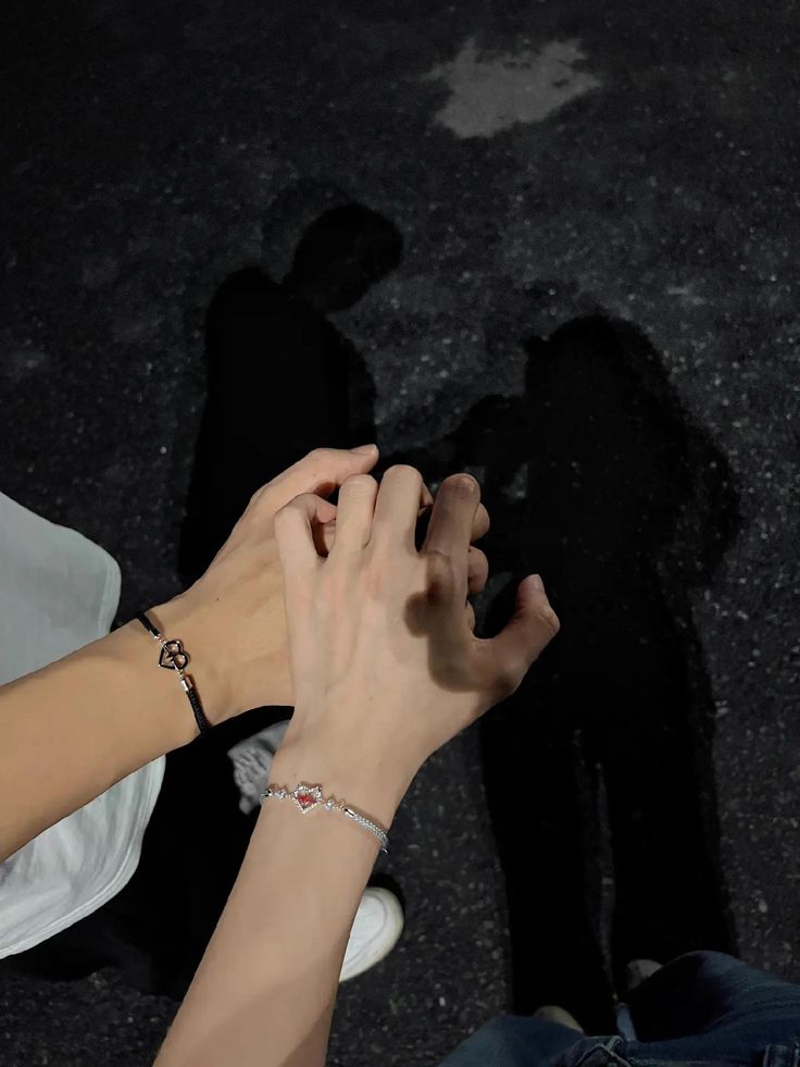 Ảnh Nắm Tay Người Yêu Thật 3