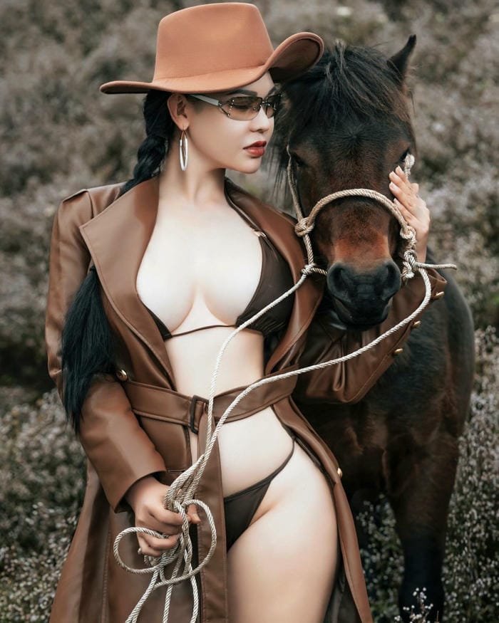 Nguyễn Ngọc Kim Thảo bikini 1