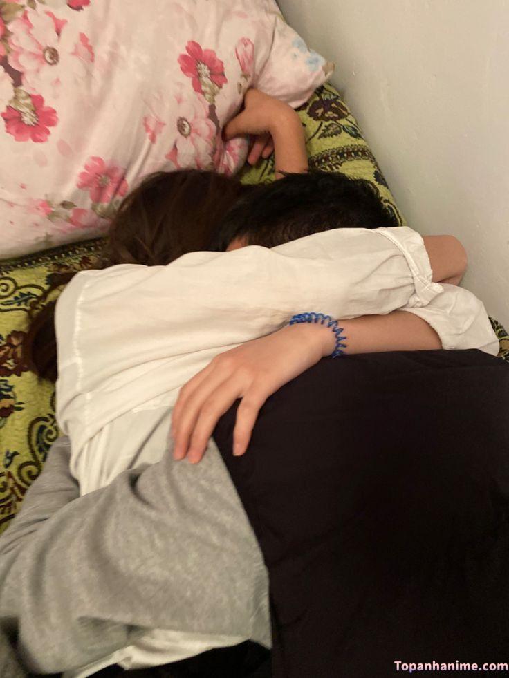 Ảnh ôm người yêu ngủ 3
