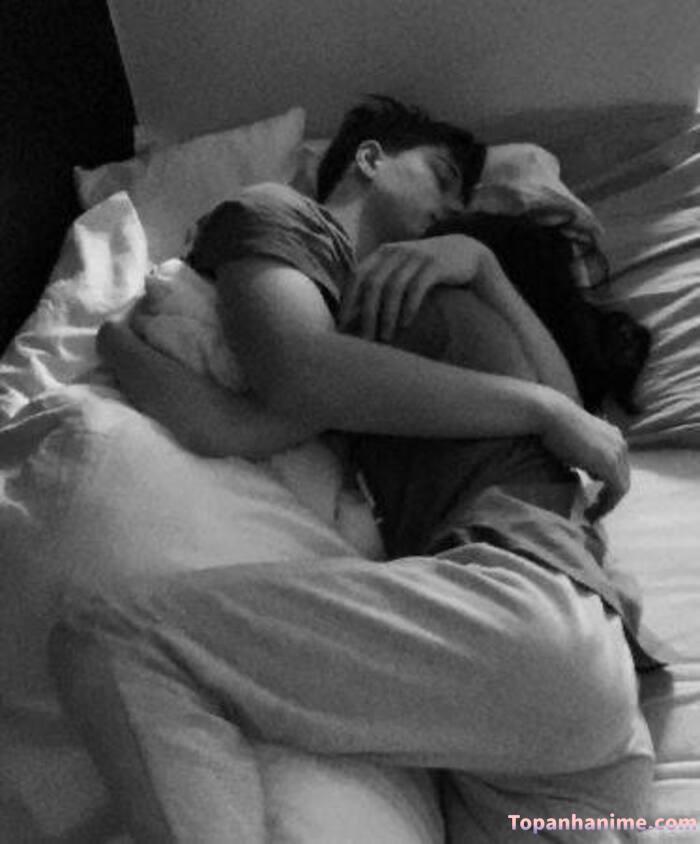 Ảnh ôm người yêu ngủ 30