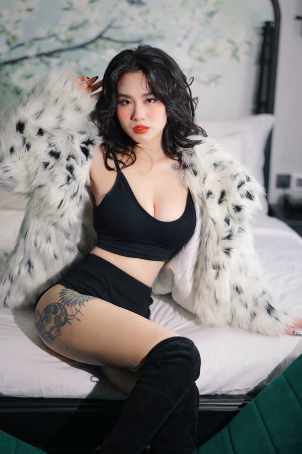 ảnh sex Linh Miu 13