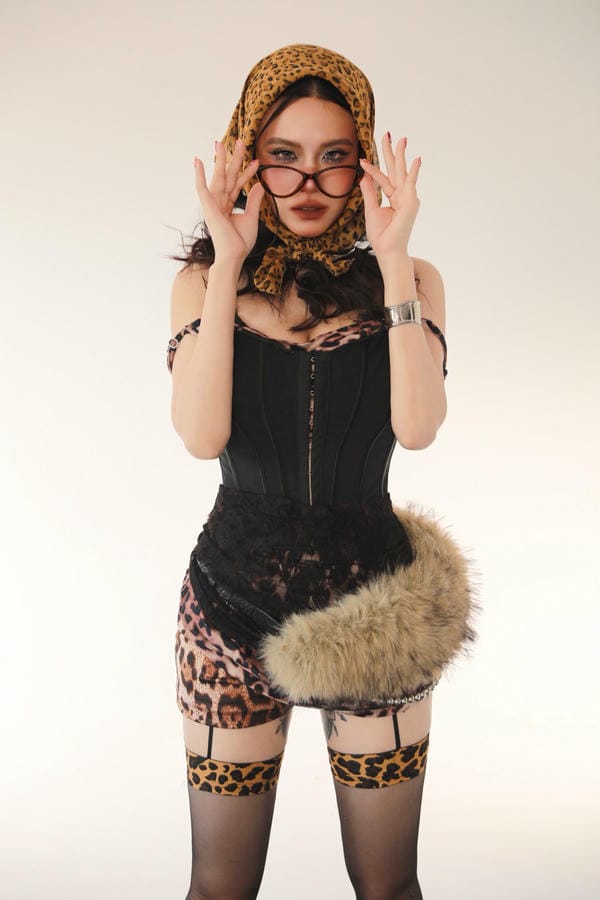 ảnh sex Linh Miu 30