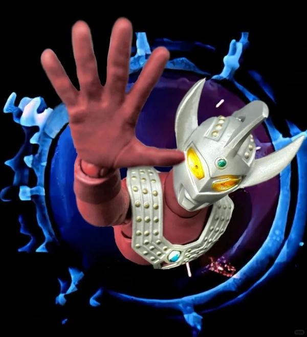 Siêu Nhân Điện Quang 10