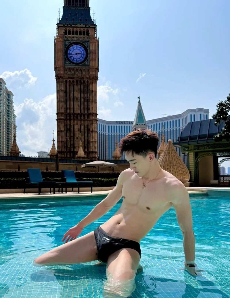 ảnh trai 6 múi 31