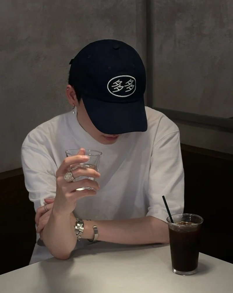 ảnh trai đẹp che mặt 27