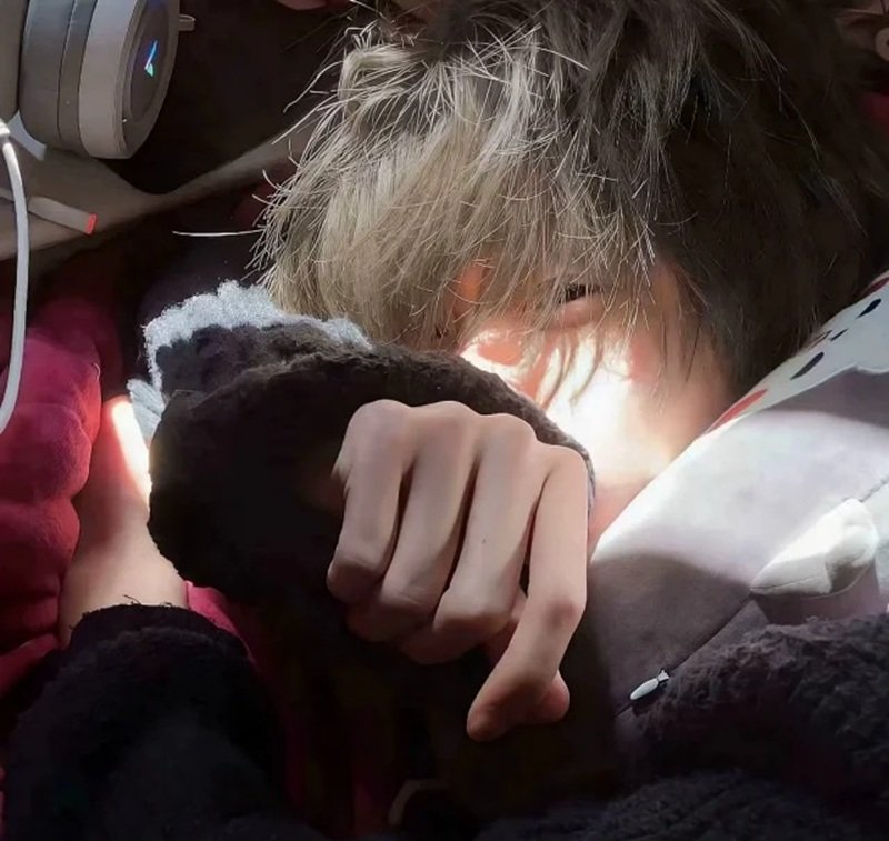 ảnh trai đẹp che mặt 8