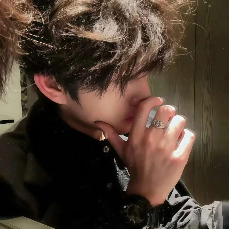 ảnh trai trung che mặt 33