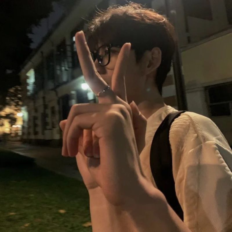 ảnh trai trung che mặt 8