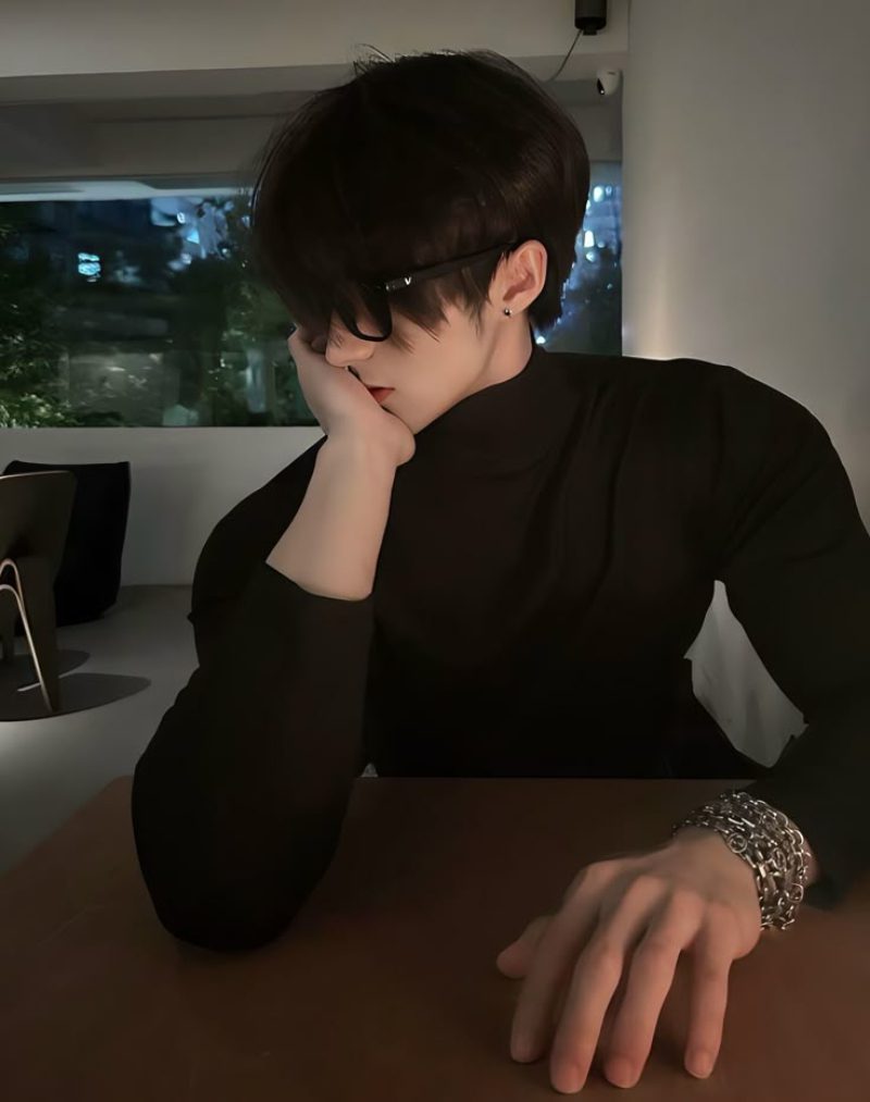 ảnh trai trung che mặt 9