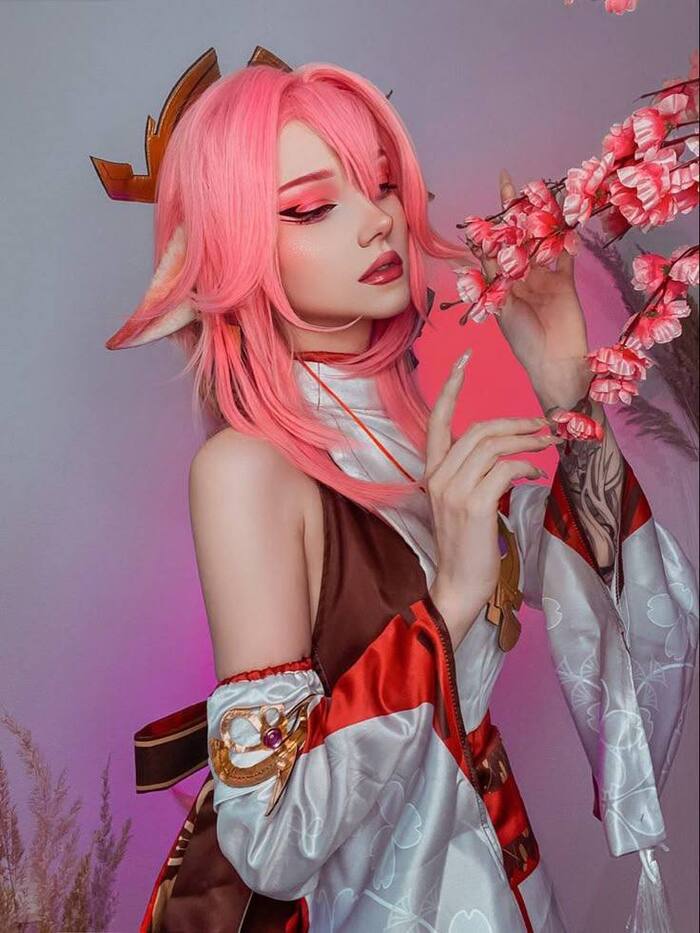 ảnh Yae Miko cosplay 4