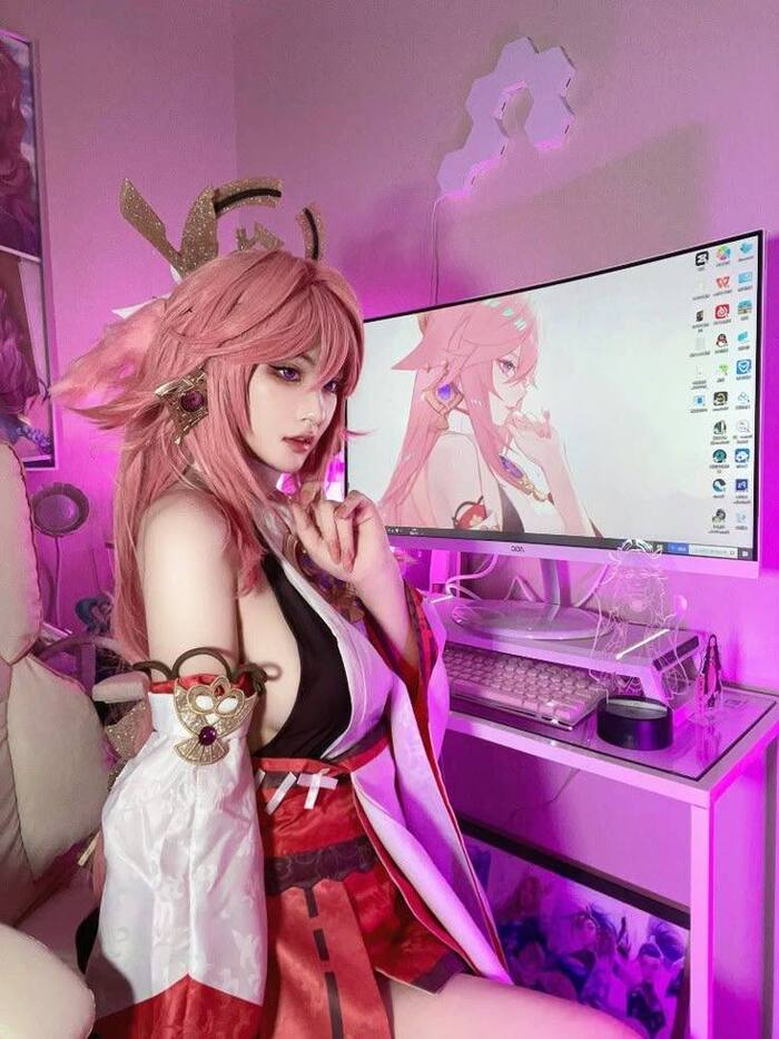 ảnh Yae Miko cosplay 8