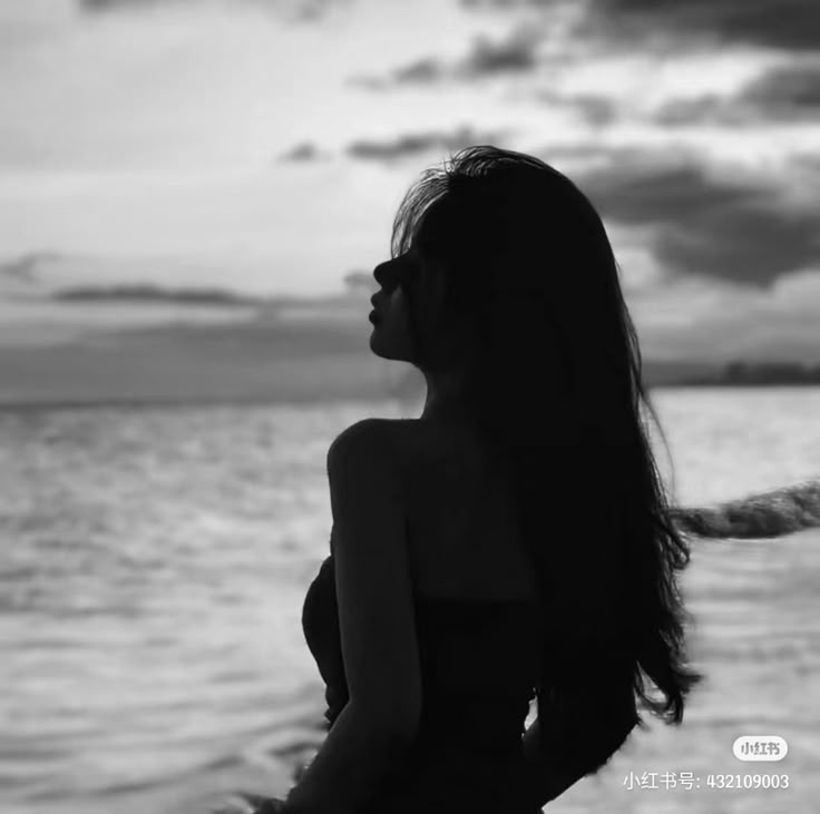 Avatar Buồn Nữ 10