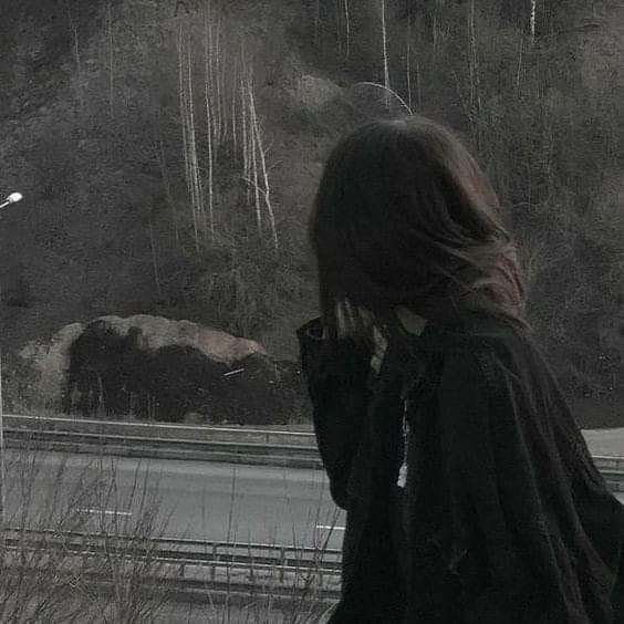 Avatar tâm trạng buồn 12