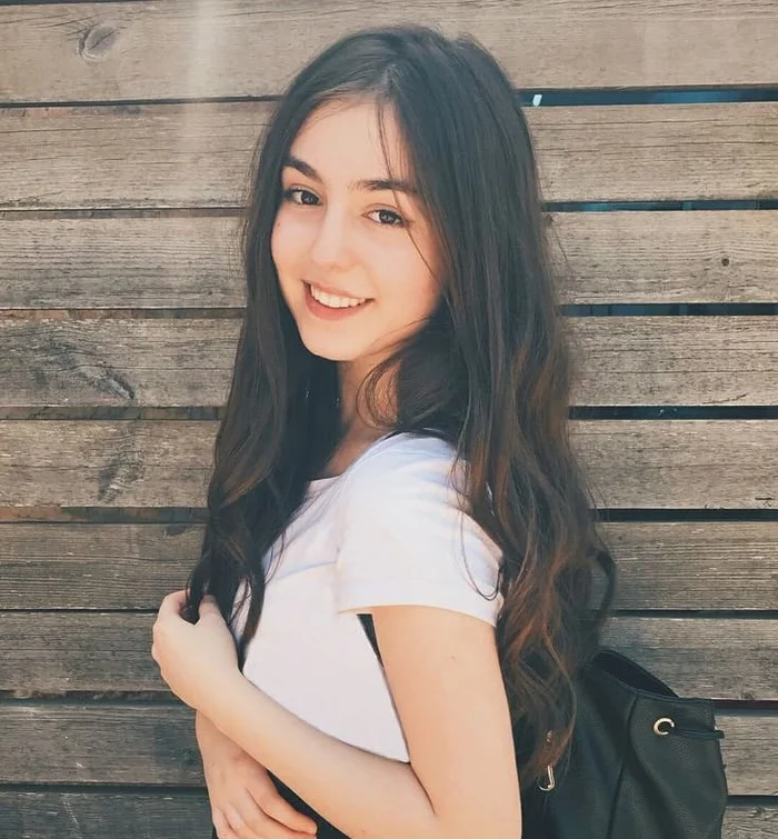 Girl DP for WhatsApp 32