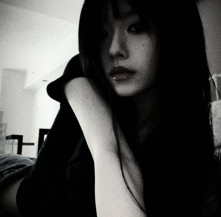 Avatar Nữ Ngầu 12