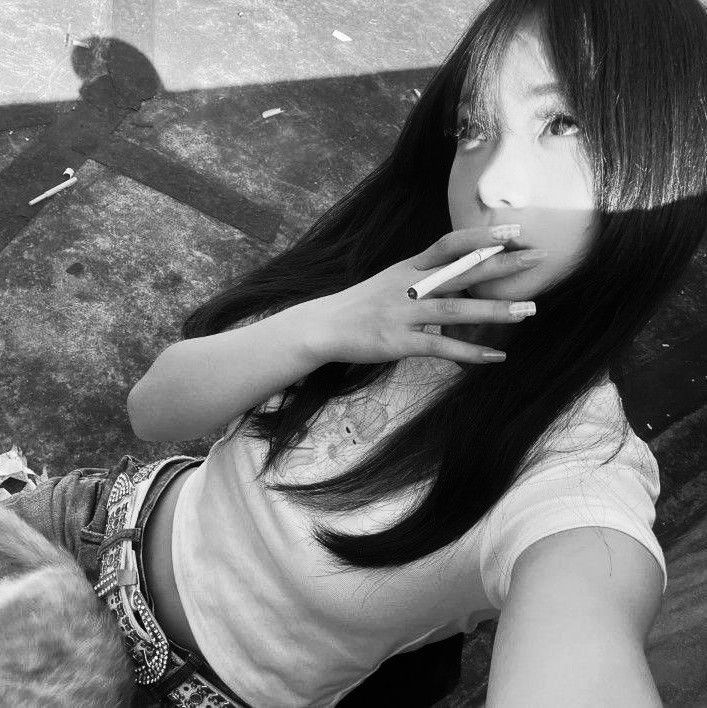 Avatar Nữ Ngầu 9