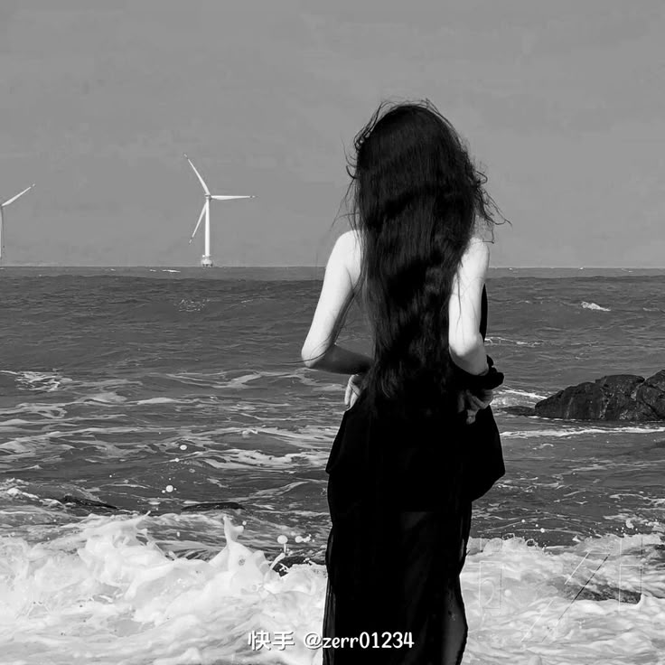 Avatar Trắng Đen 12