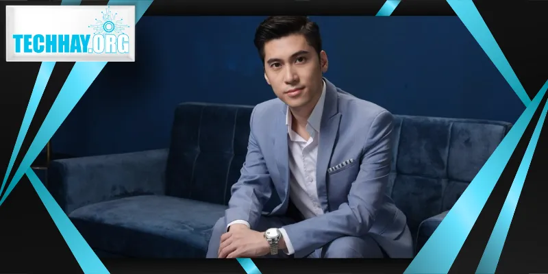 Châu Diệp Bảo sinh năm 1986, trẻ tuổi tài ba