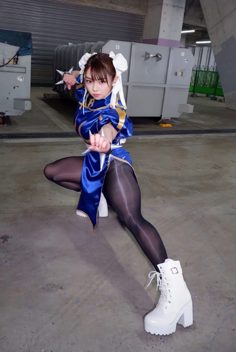 ảnh Chun Li cosplay 24
