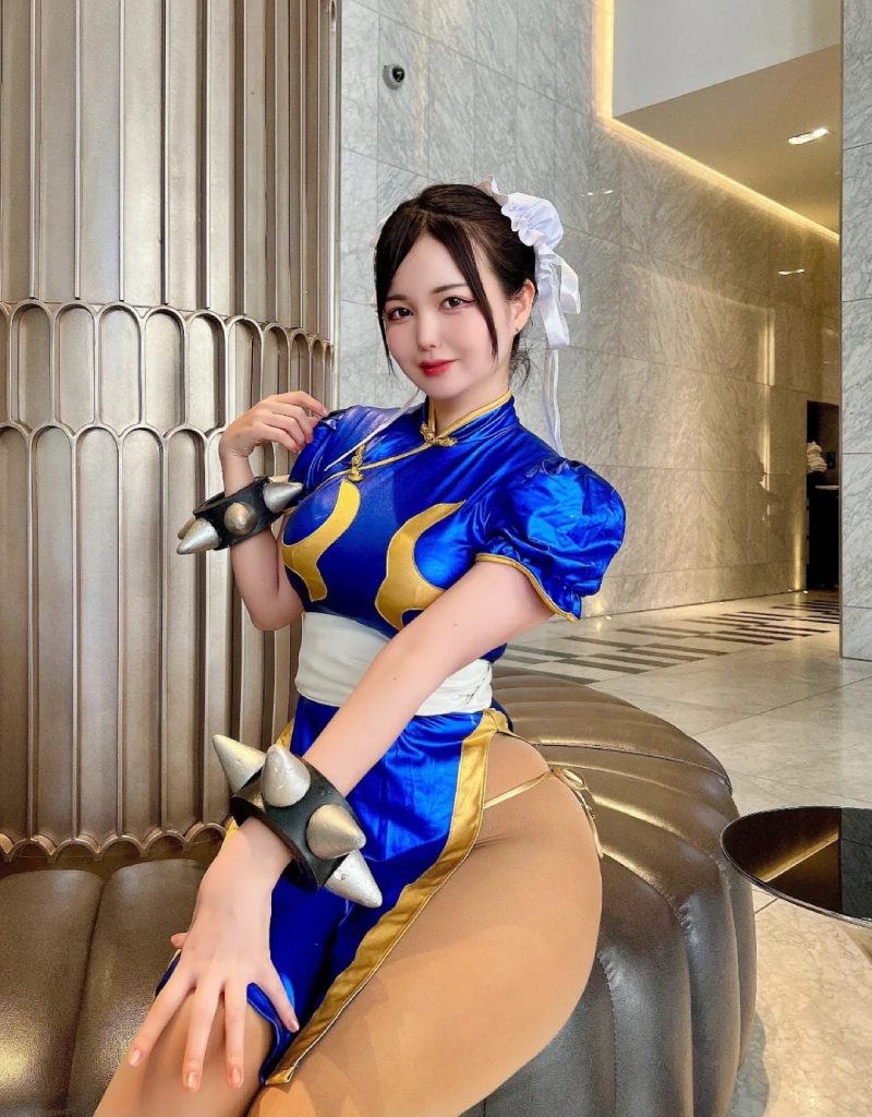ảnh Chun Li cosplay 32
