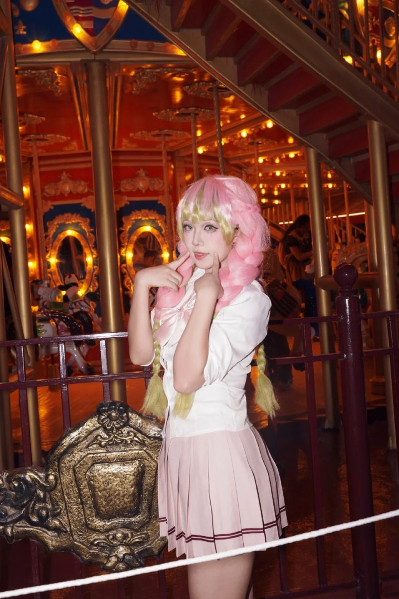 ảnh Cosplay Mitsuri 9