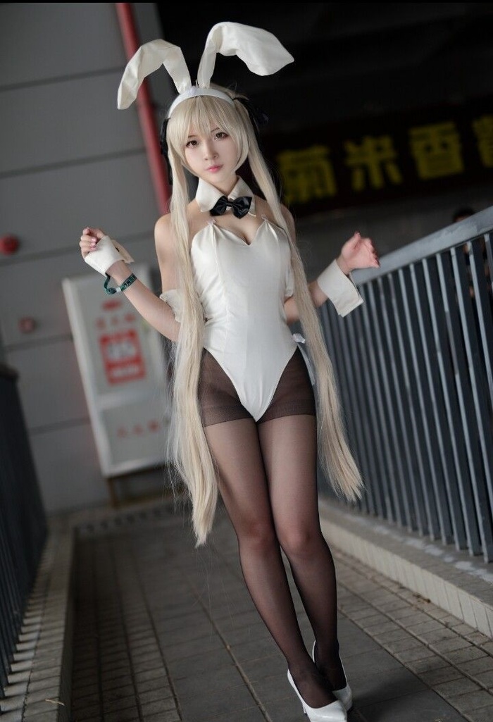 ảnh cosplay thỏ 30