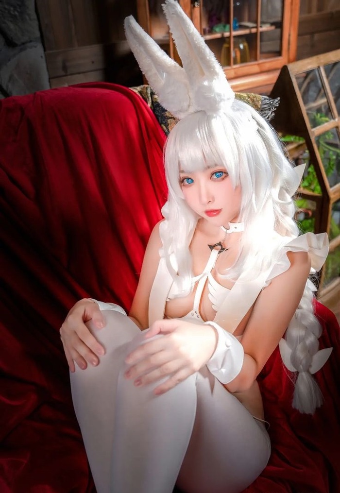 ảnh cosplay thỏ 33