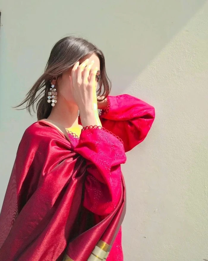 Hidden Face DP Girls 32