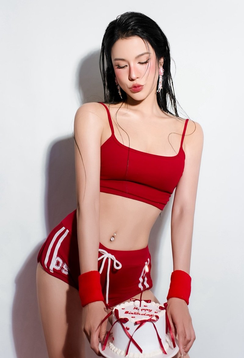 ảnh Diệp Lâm Anh sexy 30