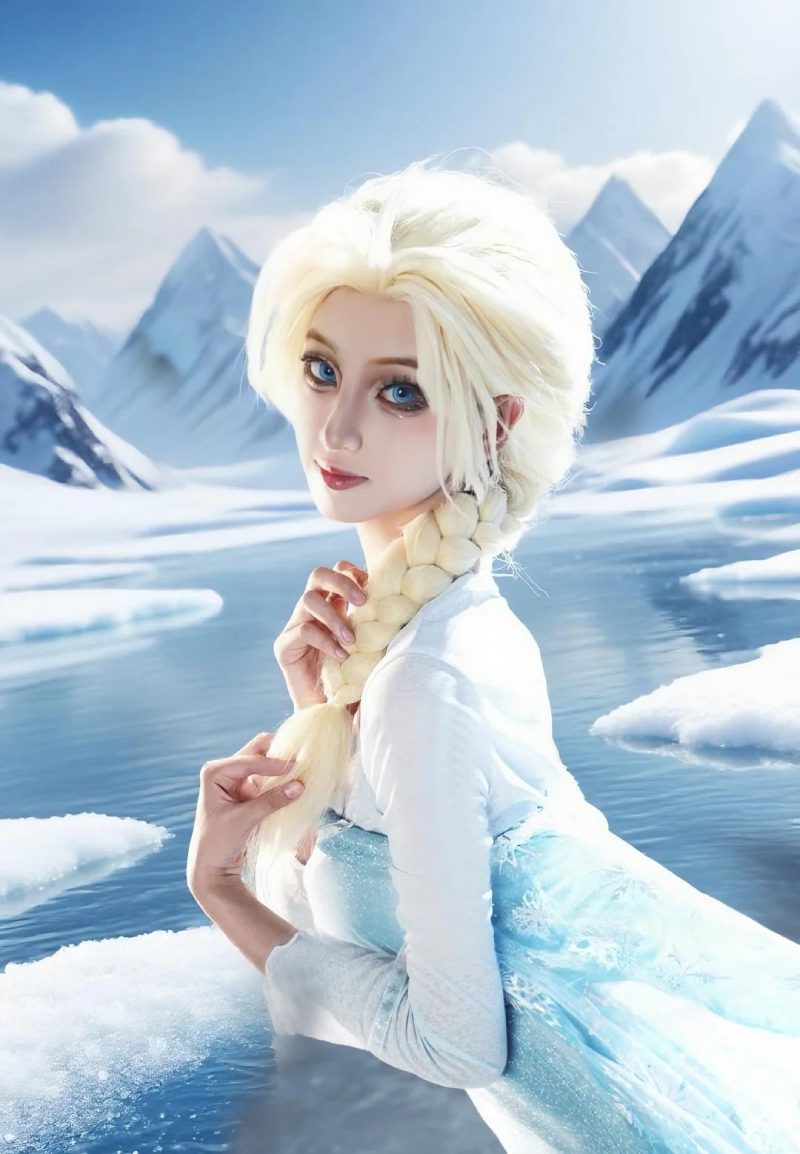 ảnh Elsa và Anna Cosplay 28