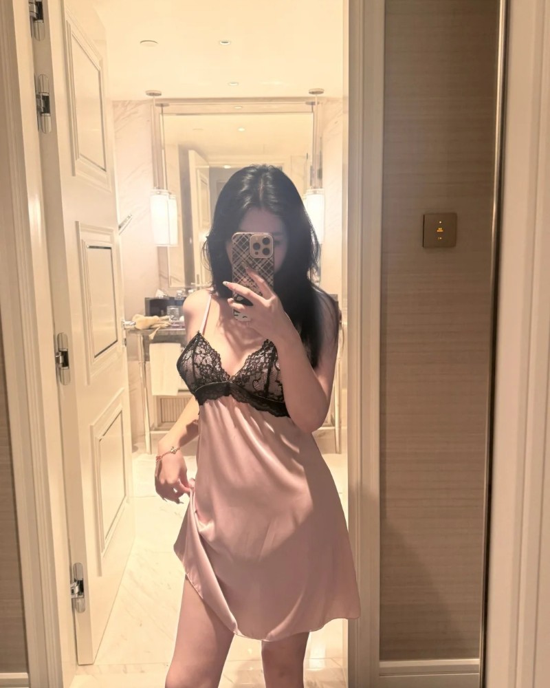 ảnh gái đẹp mặc đồ ngủ 18