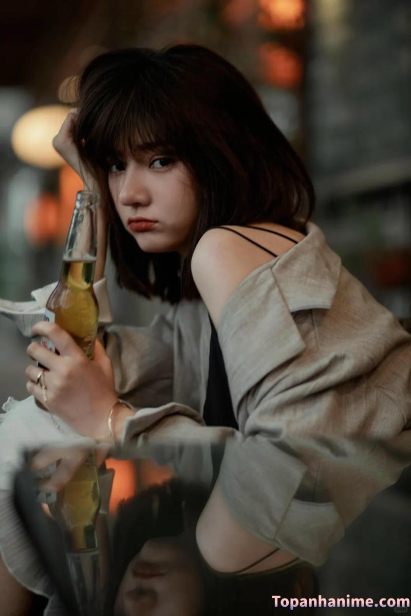 ảnh con gái uống bia 62