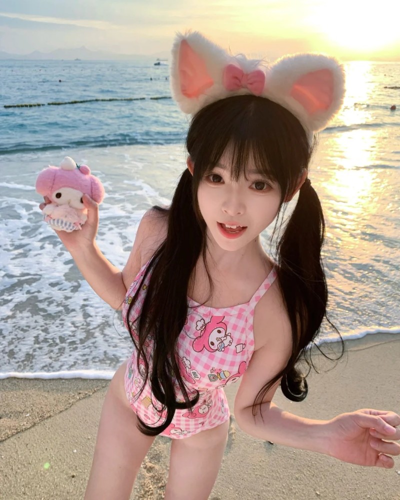 Ảnh Gái Nhật mặc bikini 32