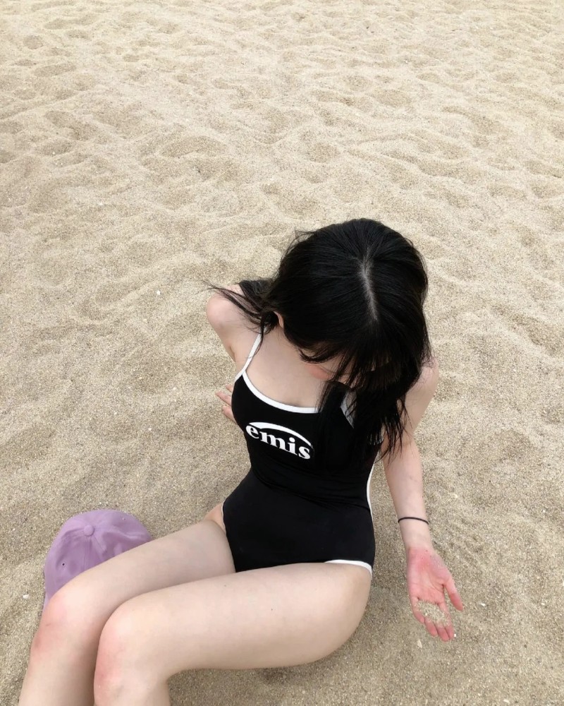 Ảnh Gái Nhật mặc bikini 18