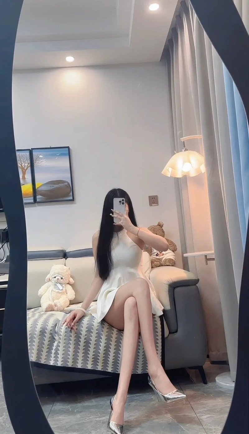 gái xinh che mặt 31