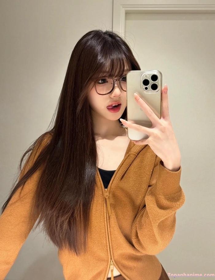 Ảnh gái xinh đeo kính 27