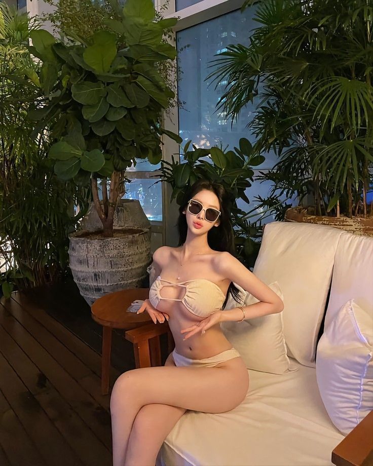 Gái Xinh Không Che 11