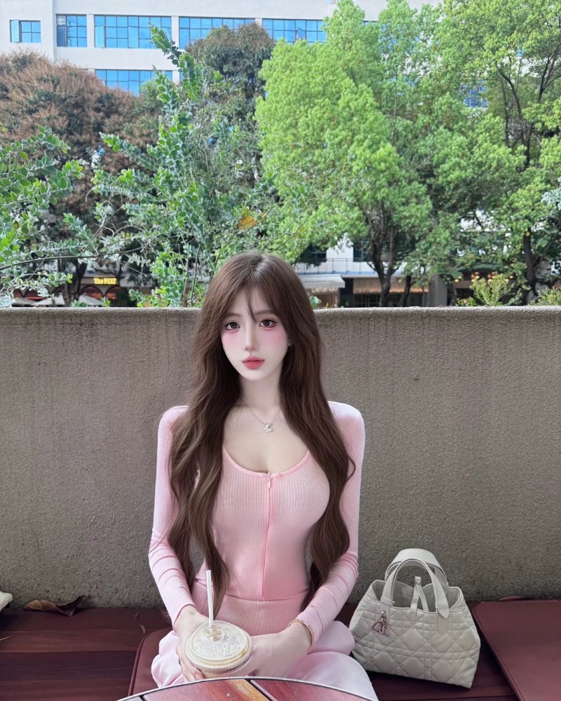 Ảnh Gái Xinh Mặc Pinky 3