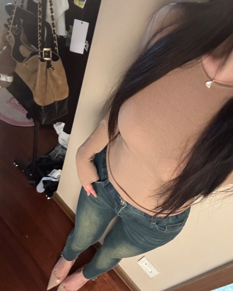 gái xinh mặc quần bó sát 26