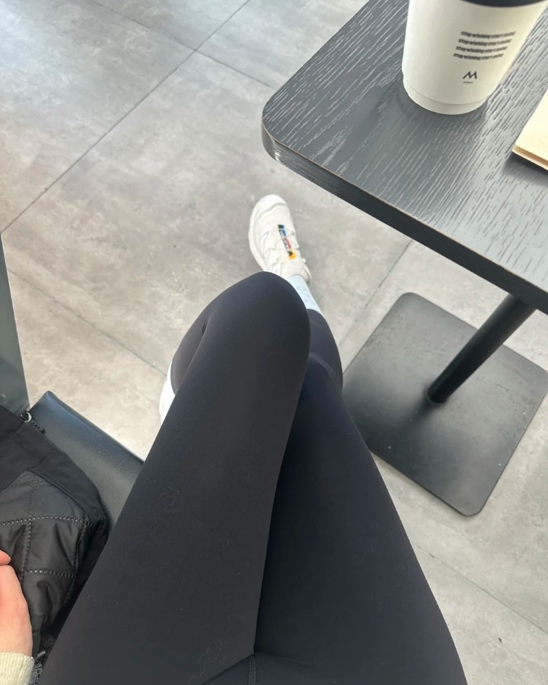 gái xinh mặc quần bó sát 9