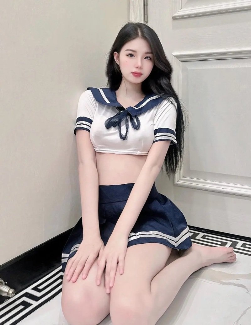 ảnh Gái xinh mặc váy ngắn 17