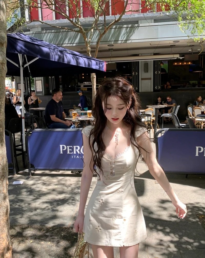 ảnh gái xinh tóc dài 16