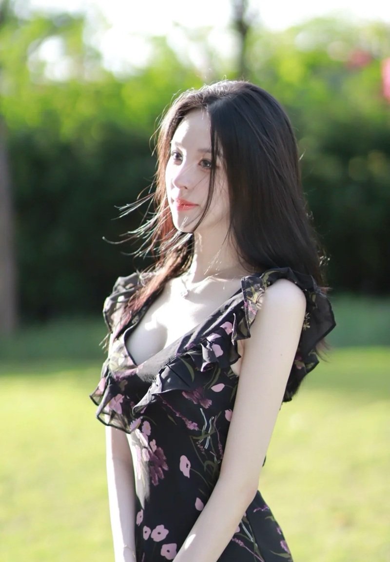 ảnh gái xinh tóc dài 23