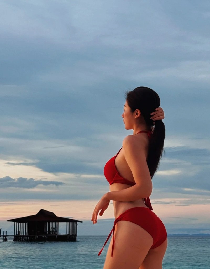 gái xinh trung quốc mặc bikini 13