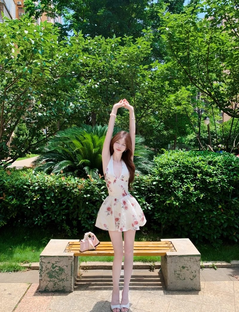 gái xinh trung quốc mặc váy ngắn 37