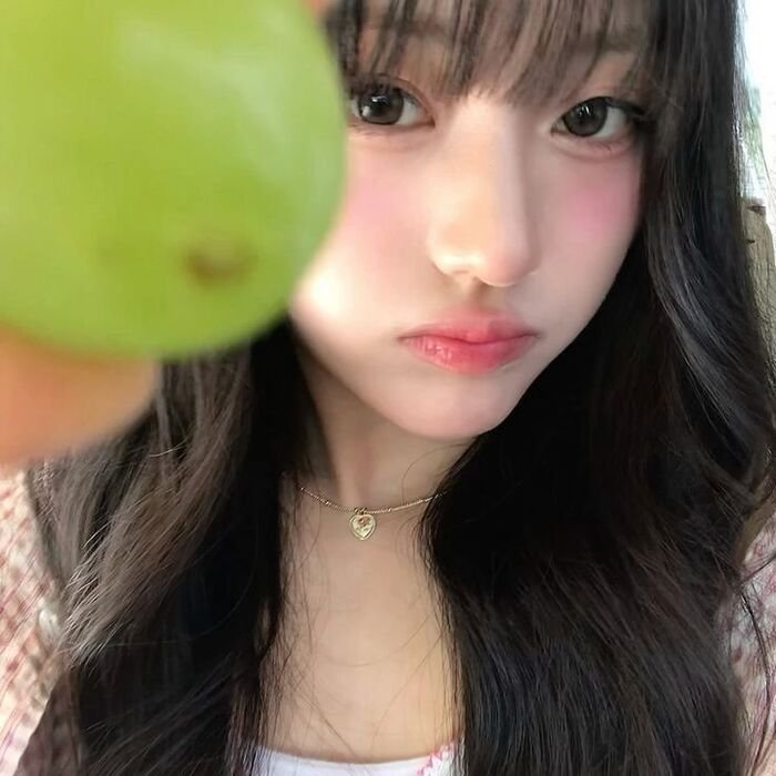 Girl DP for WhatsApp 15