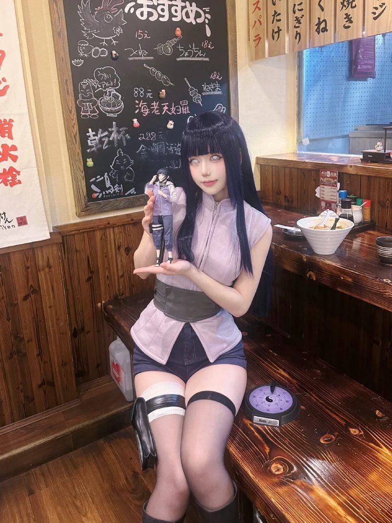 ảnh Hinata cosplay 28
