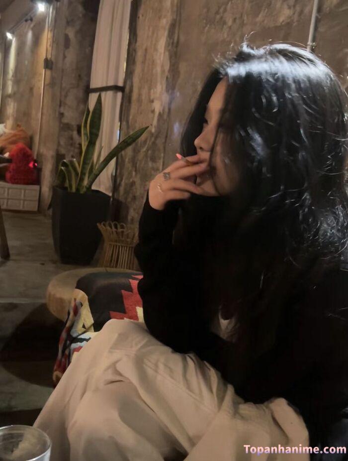 ảnh con gái hút thuốc 40