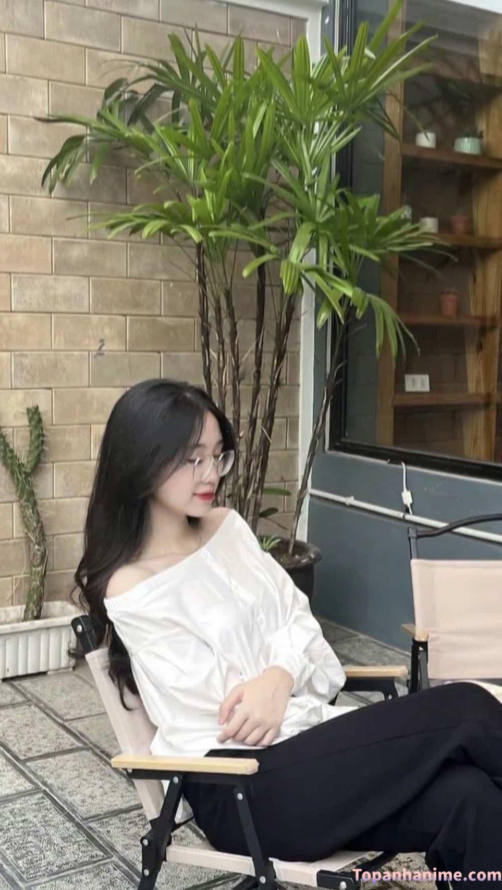 Ảnh gái xinh đeo kính 21